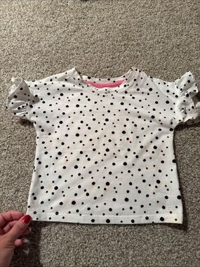 Cat & Jack White Short Sleeve Polka Dot Top with Pink Trim
